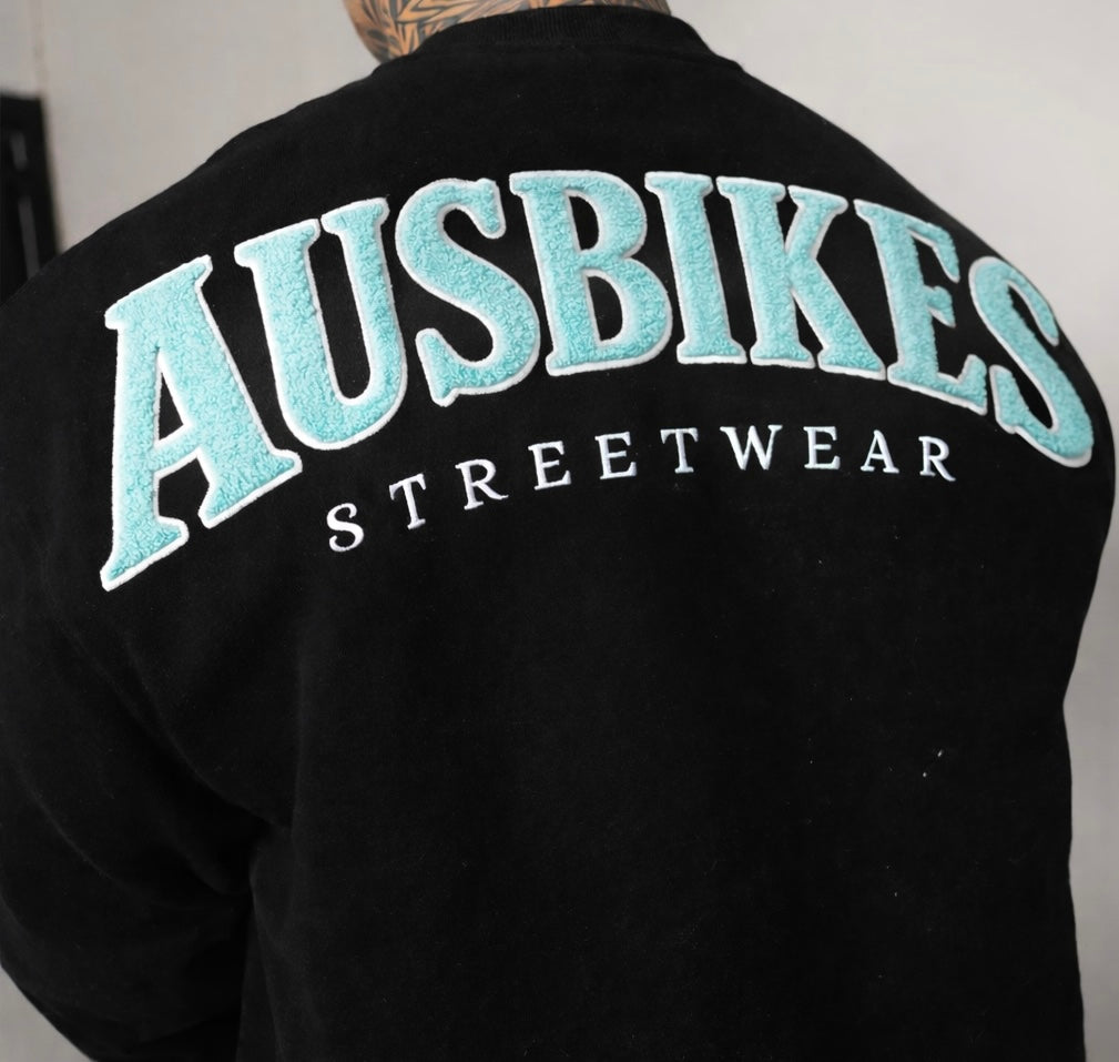 FOR THE STREETS CREWNECK